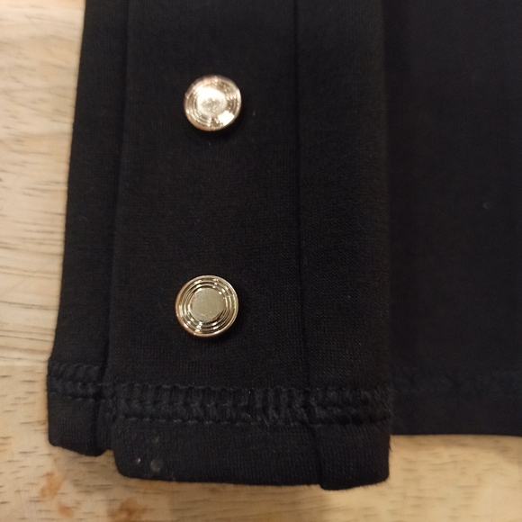 White house black market High-Rise Button Hem Black Slim Capri Jeans. Size XL - Picture 4 of 16